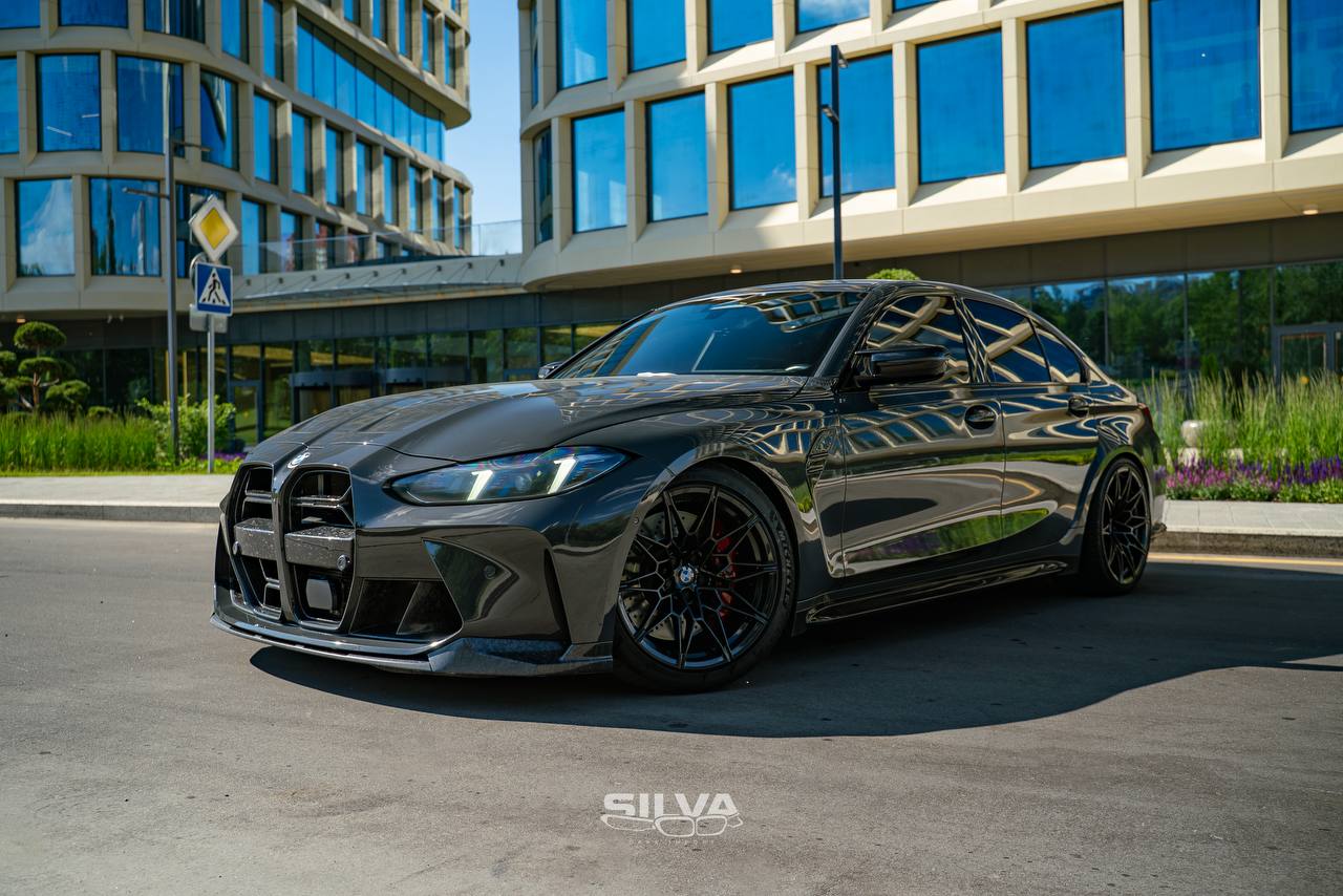 BMW M3 G80 Competition: главный ракурс